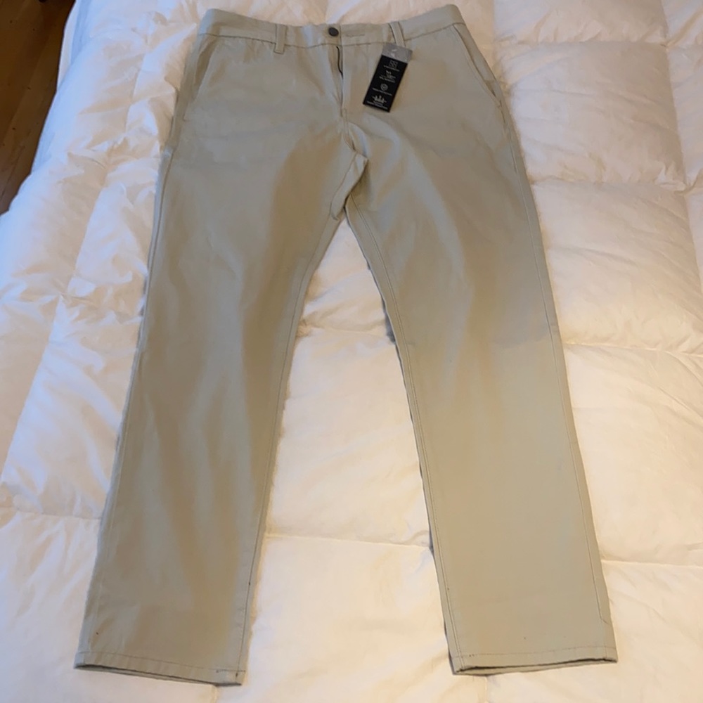 Taylrd Tech Chino Pants (32x30) - Pelican Color - New With Tags